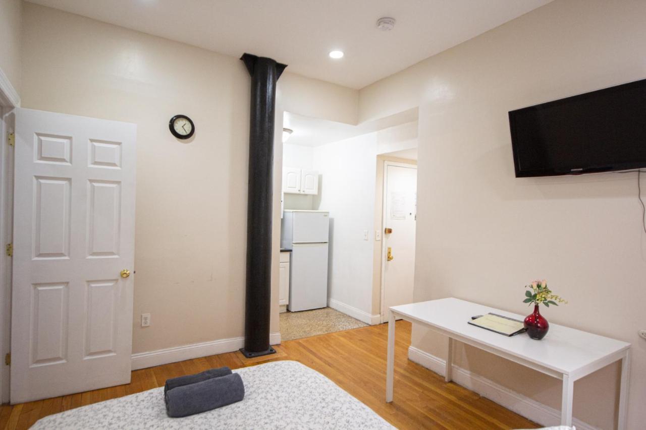 - One-bedroom * New York