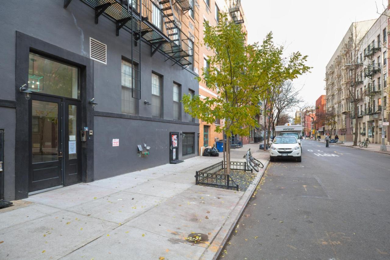 East Village 2br W Wd Gym Elevator Nr Cafes Nyc-1044 Căn hộ