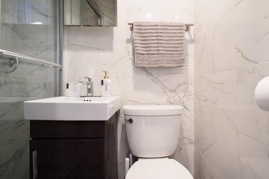 Apartamento 69-5a Modern Lower East Side 1br Brand New Nova York