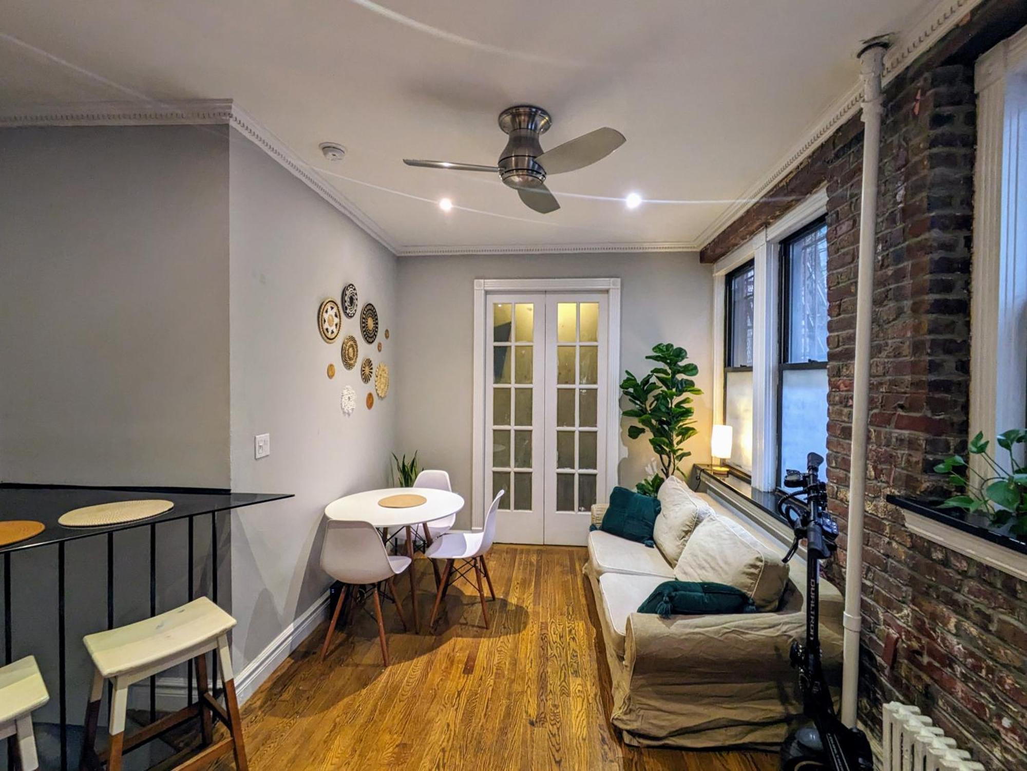 Casa de hóspedes Lovely At 3 Bedroom At The Heart Of East Village Nova York