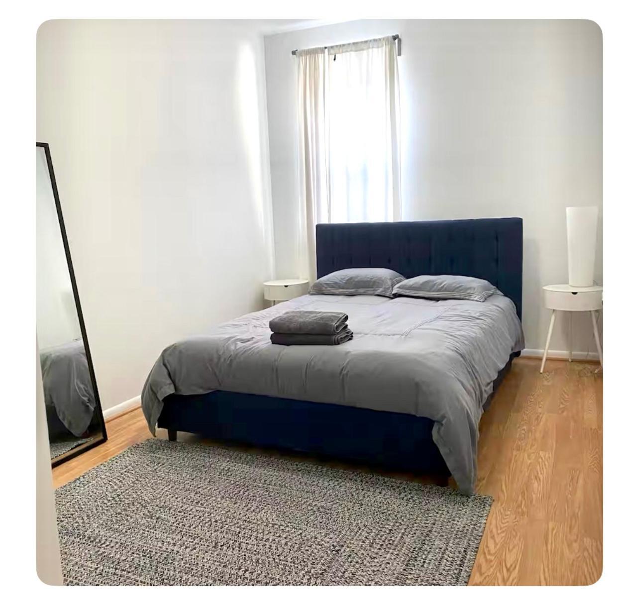 Beautiful Bright Renovated 2br With A Balcony- Sleeps 5