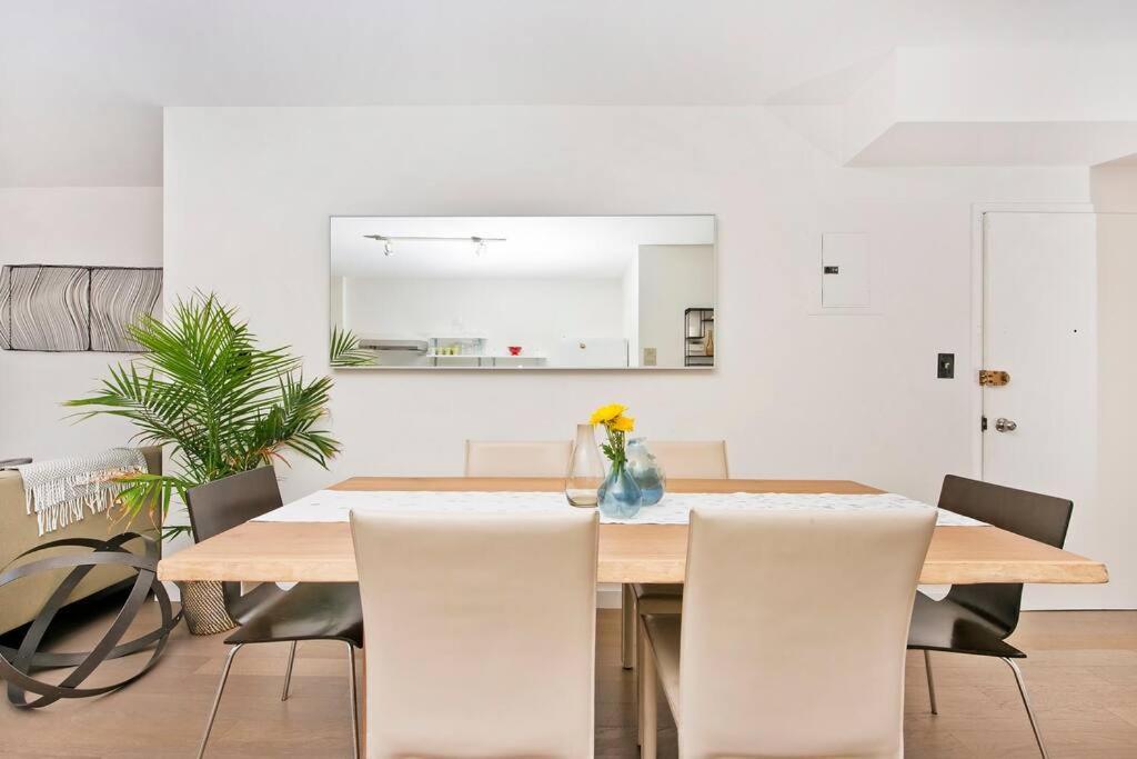 Apartment Beautiful Bright Renovated 2br With A Balcony- Sleeps 5
