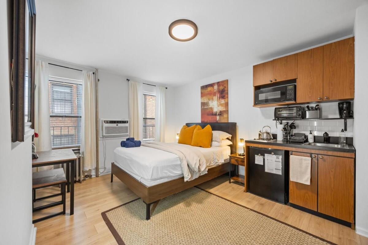Căn hộ Great Location In Times Square Near Subway New York
