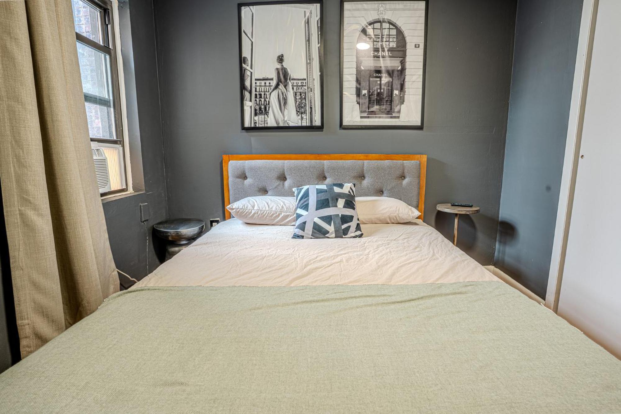 Căn hộ Stylish 3bd Near Empire *