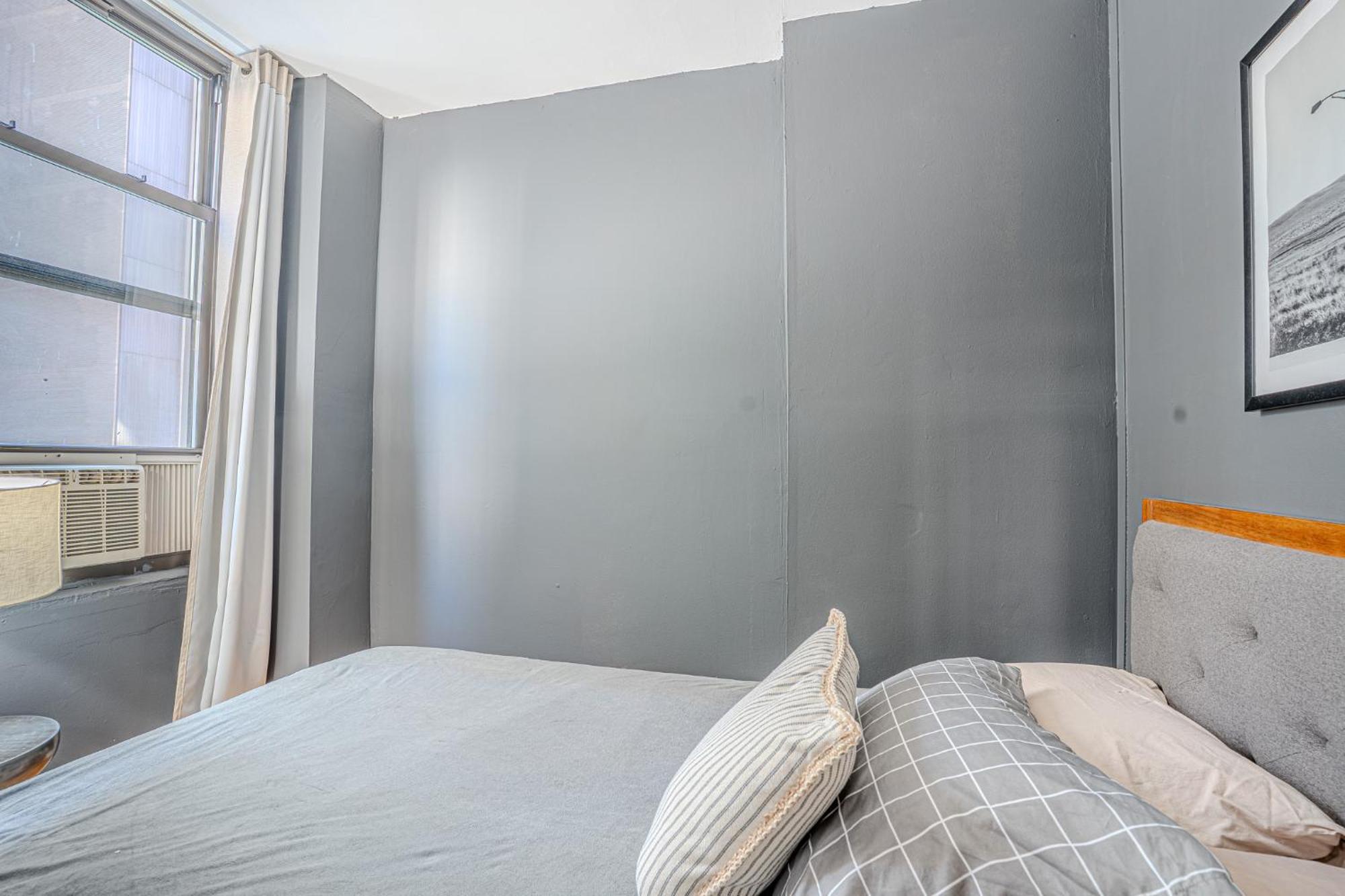 Căn hộ Stylish 3bd Near Empire *
