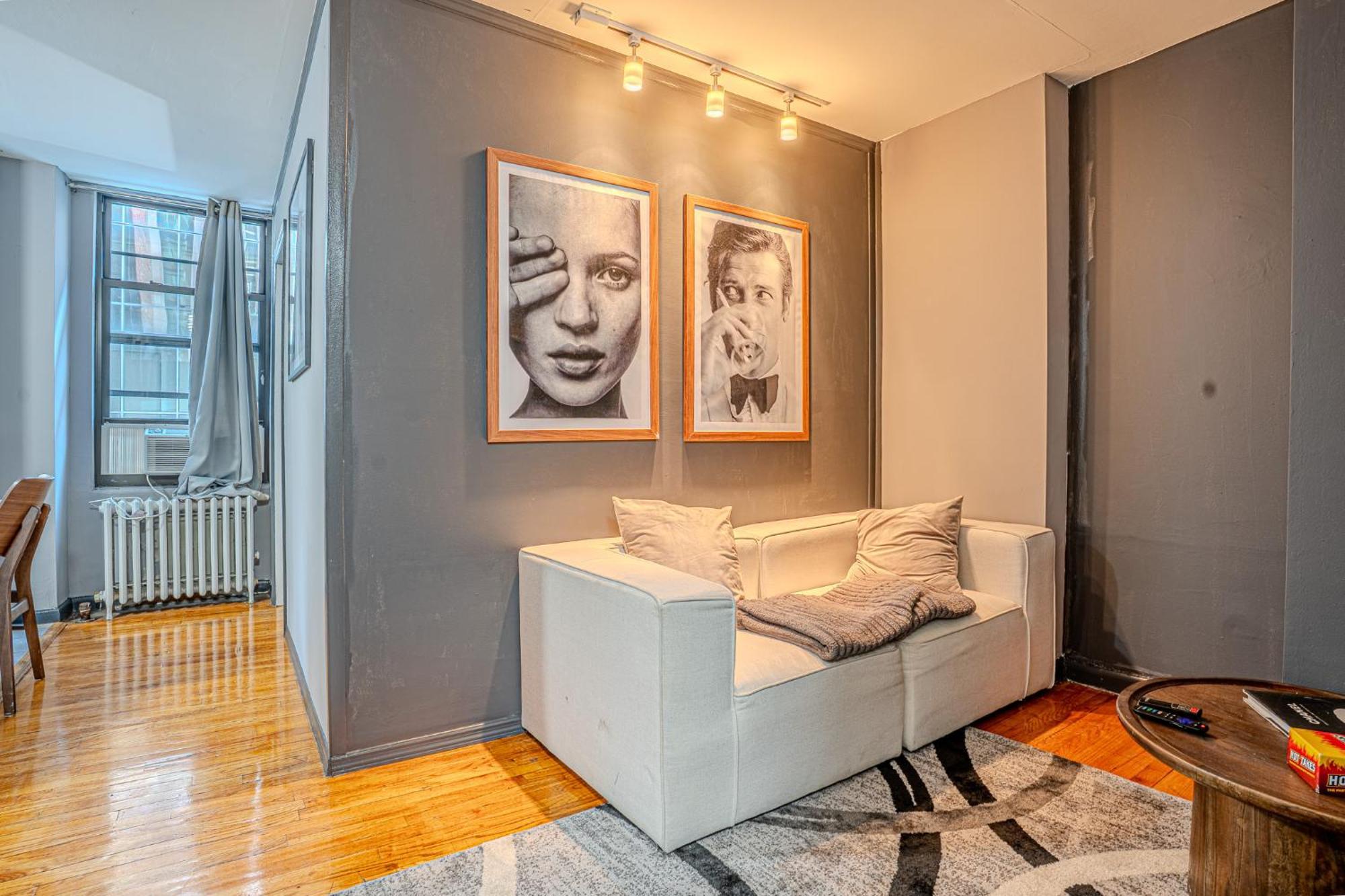 Stylish 3bd Near Empire Căn hộ