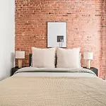 Relaxing 3Br 1Bath Apartment