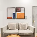 Relaxing 3Br 1Bath Apartment