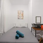 Spacious Modern Chinatown 3 Bedrooms