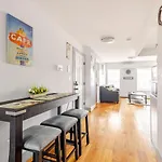 Stylish 3Br Home Near Nyc In Perfect Location