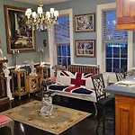 Luxurious Apartment At Colonial Townhouse