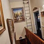 Luxurious Apartment At Colonial Townhouse