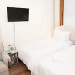 East Village Center Apartment W Full Amenities Great New York Location