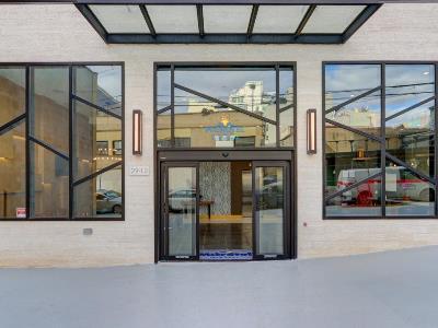 Khách sạn Microtel By Wyndham Long Island New York