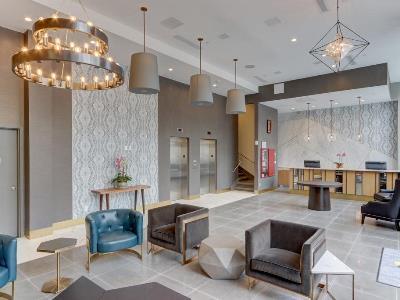 Khách sạn Microtel By Wyndham Long Island 3*