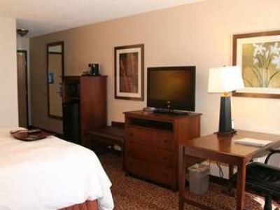 Hampton Manhattan Grand Khách sạn 3*
