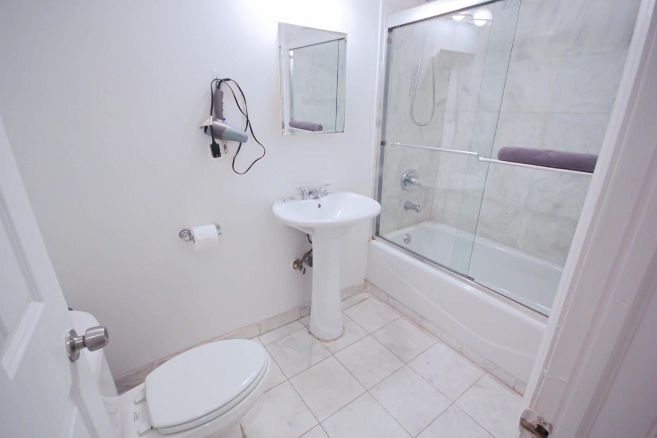Studio Plus - One-bedroom Apt Apartamento Nova York