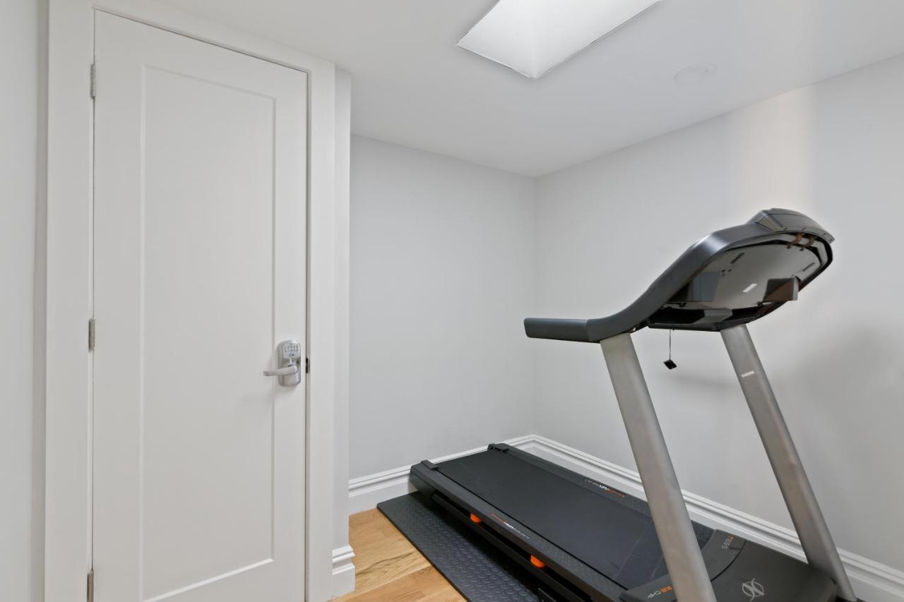 Casa de férias Private Gated House With Gym In Williamsburg Bk 10 Mins To Manhattan! *