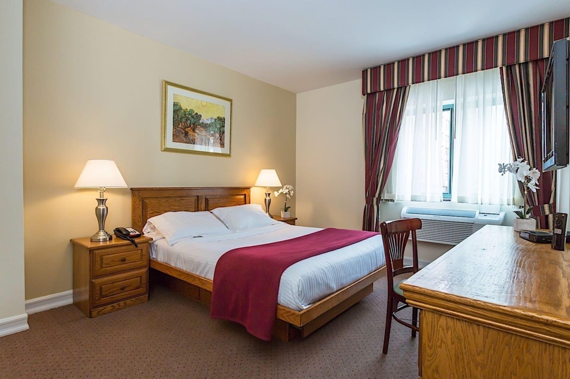 Chelsea Savoy Khách sạn