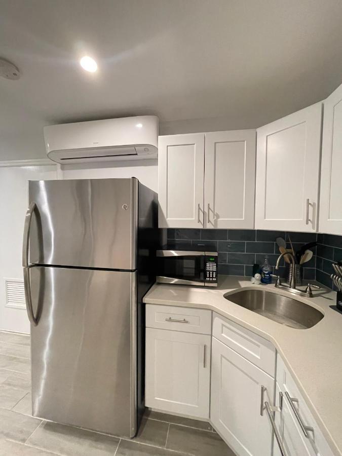 Apartment Modern With Parking & Quick Ride To Manhattan *