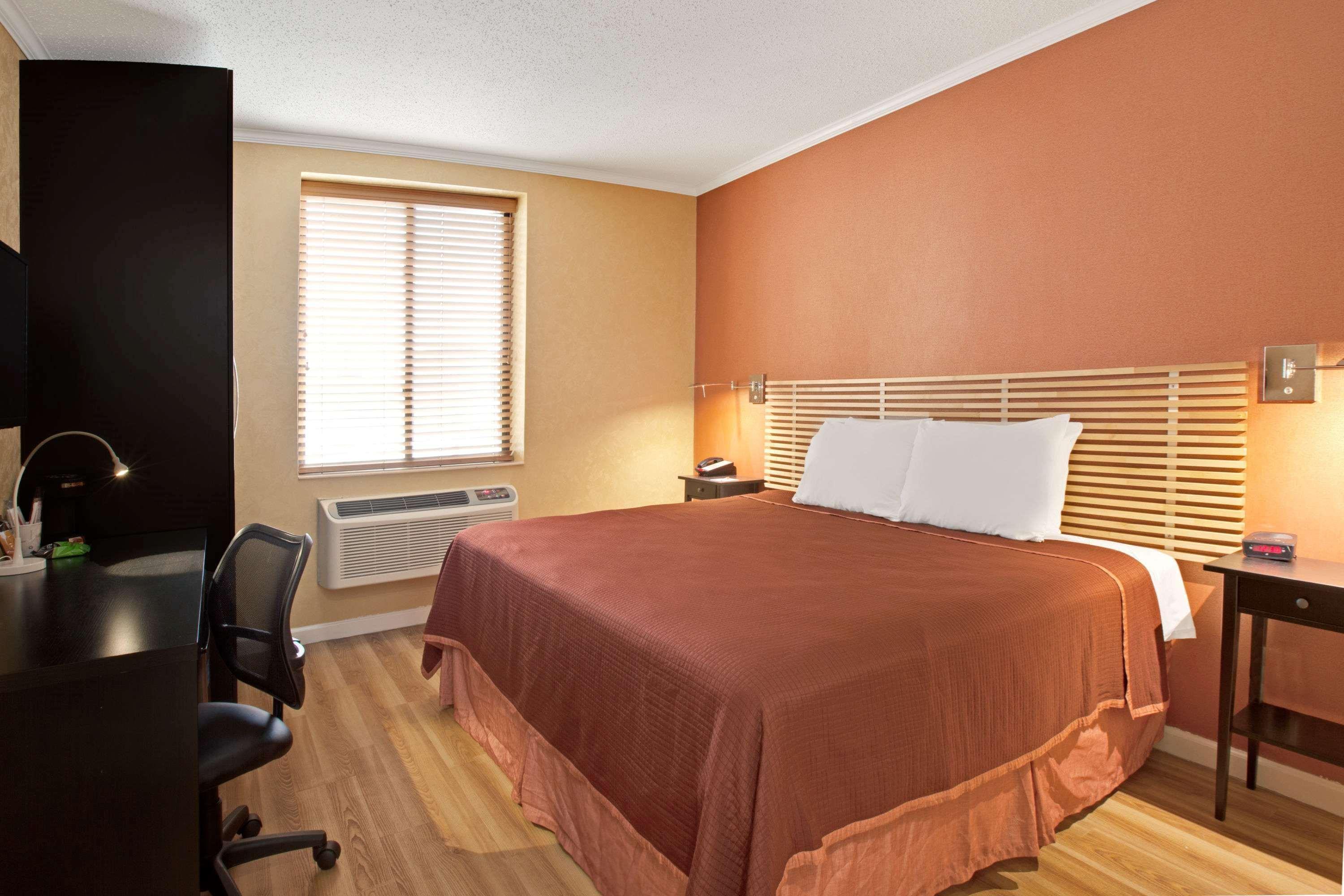 Quality Jfk Airport Rockaway Blvd Khách sạn