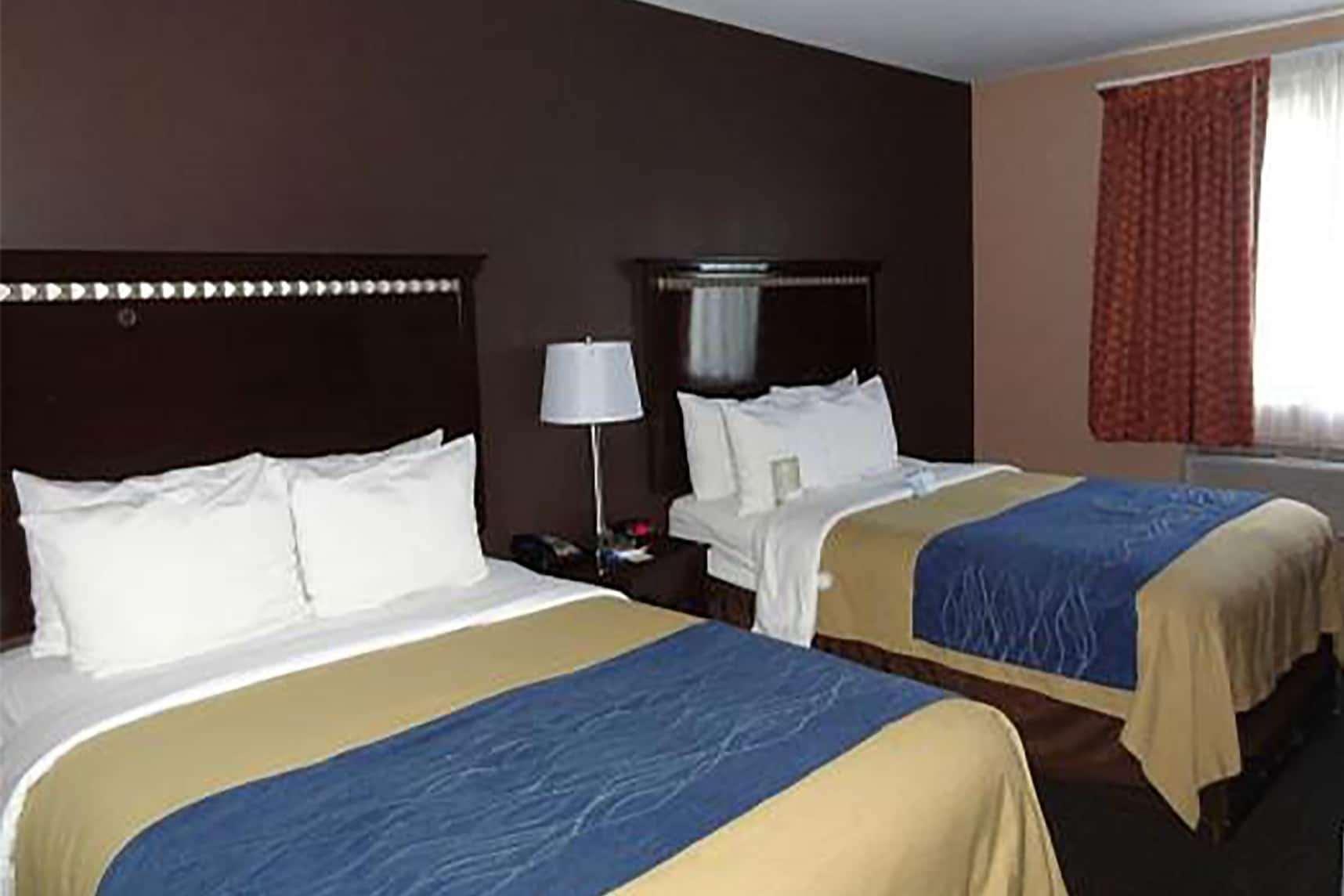 Travelodge By Wyndham Queens Khách sạn 3*