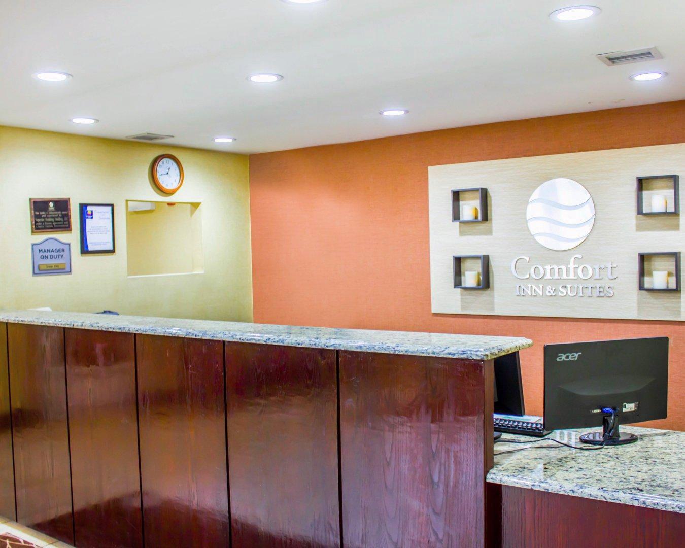 Travelodge By Wyndham Queens Khách sạn 3*