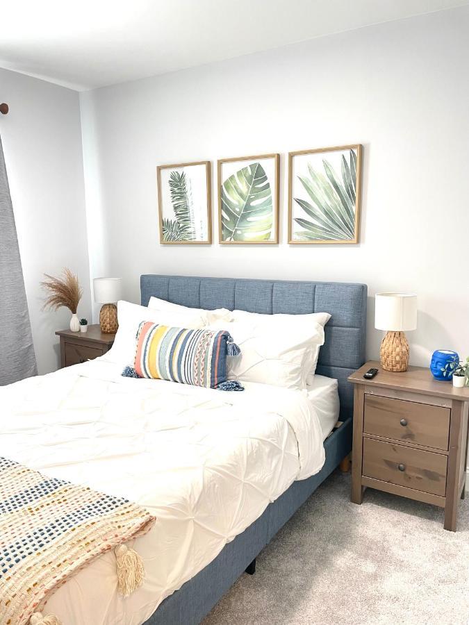 Modern With Parking & Quick Ride To Manhattan Apartment