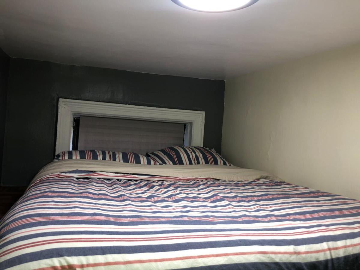 Ở trọ Private In A Shared 15 Minutes To Times Square! *