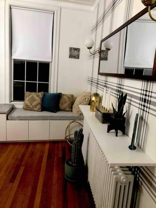 Căn hộ Private In Townhouse W Shared Baths Qn Bed 1-3ppl New York
