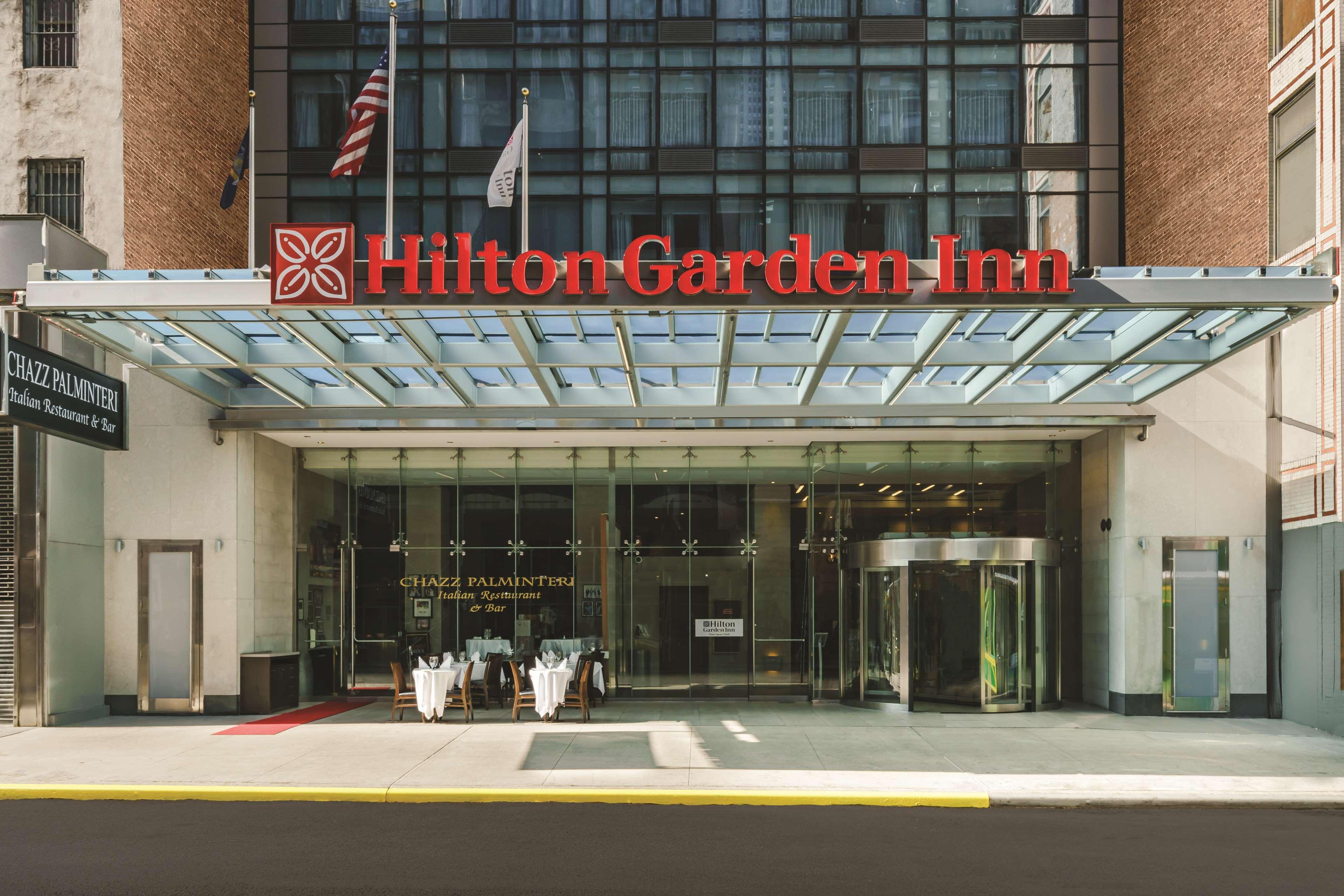 Hilton Garden Times Square North Khách sạn 3*