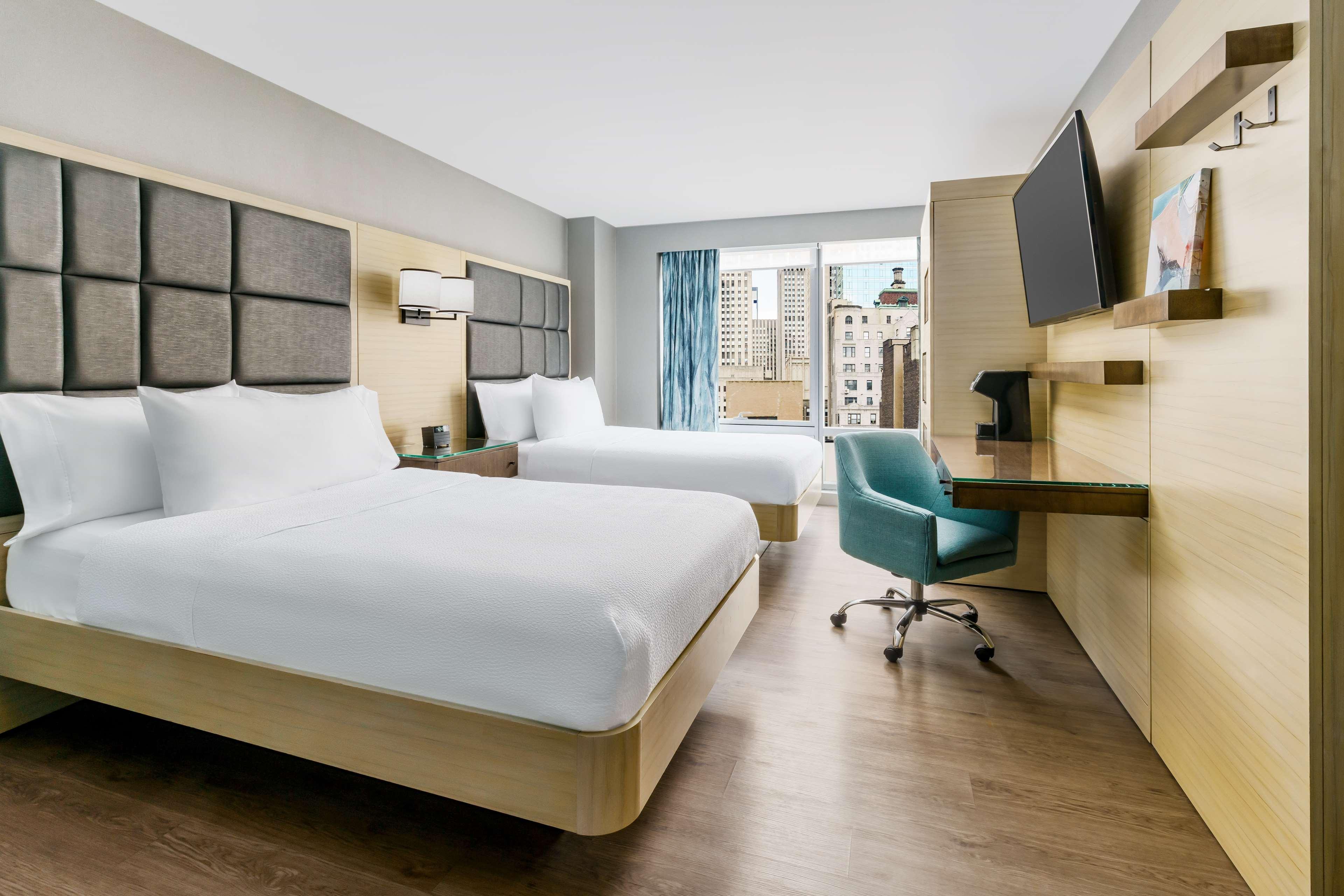 Khách sạn Hilton Garden Times Square North 3*
