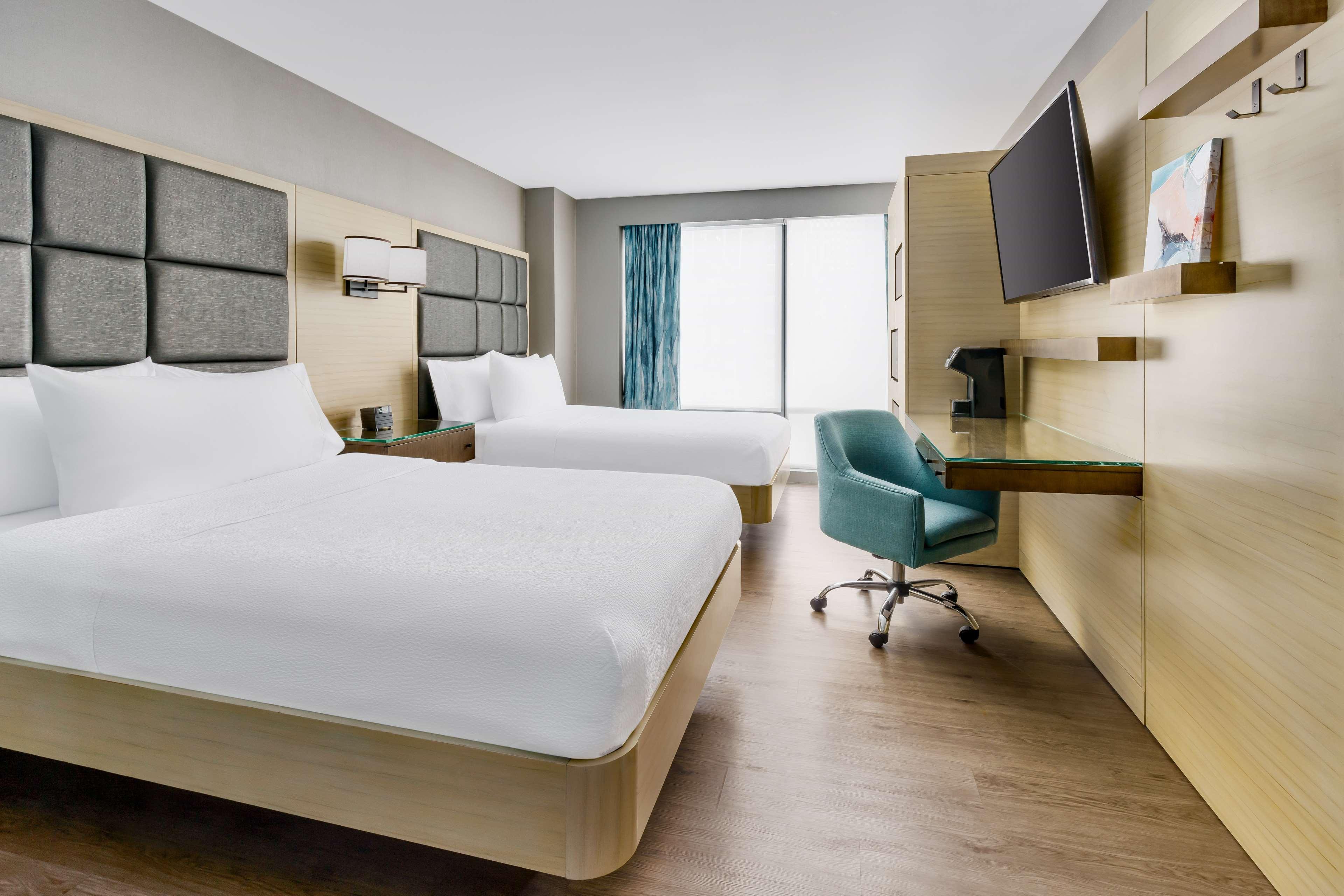 Hilton Garden Times Square North Khách sạn 3*