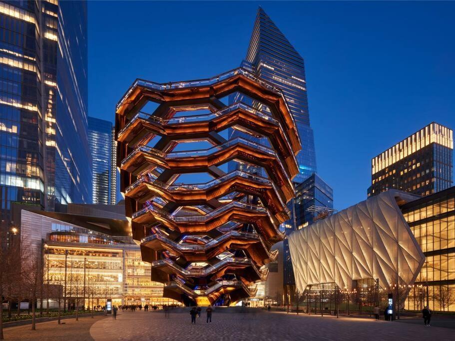 1 Bd Luxury With Stunning Views Apartment New York