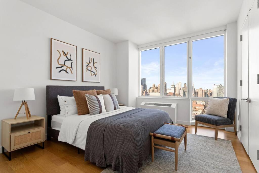 1 Bd Luxury With Stunning Views New York