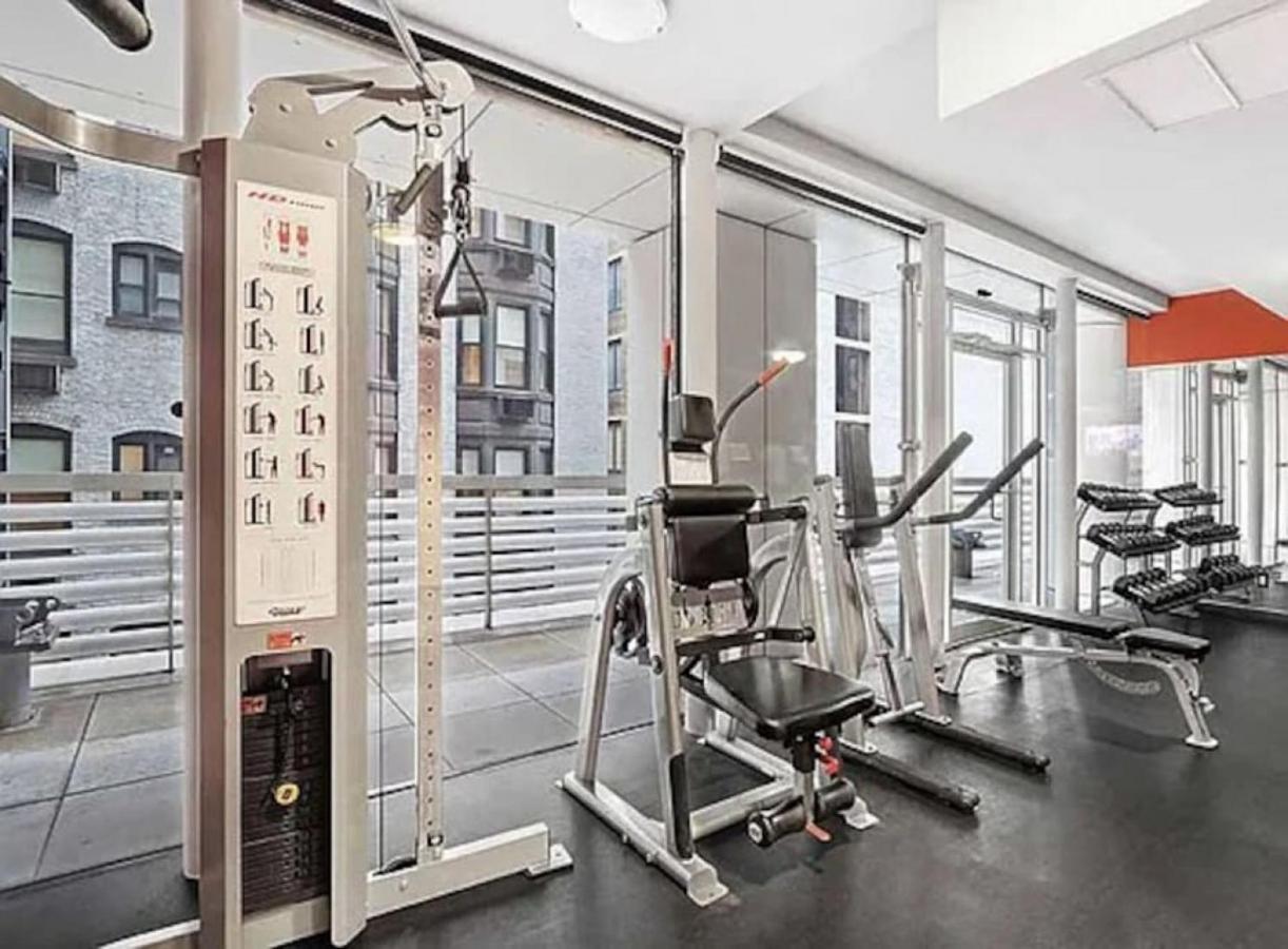 Căn hộ Stunning 2bd On The 38th Floor In Midtown New York