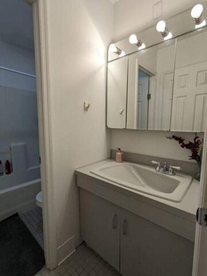 Spacious Bedroom For 4 In Shared Townhouse+garden Hospedagem domiciliar *