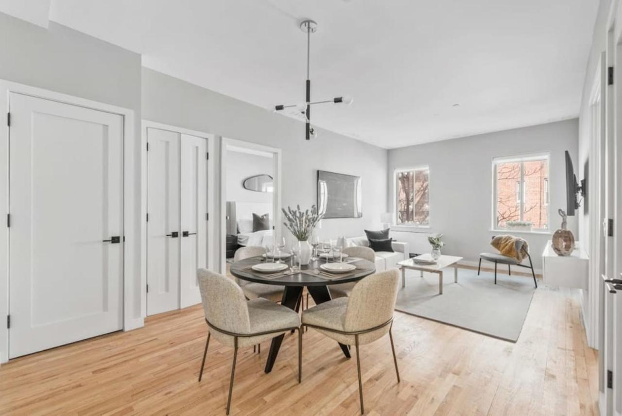 Khách sạn Top Notch 2br Minutes To Central Park *