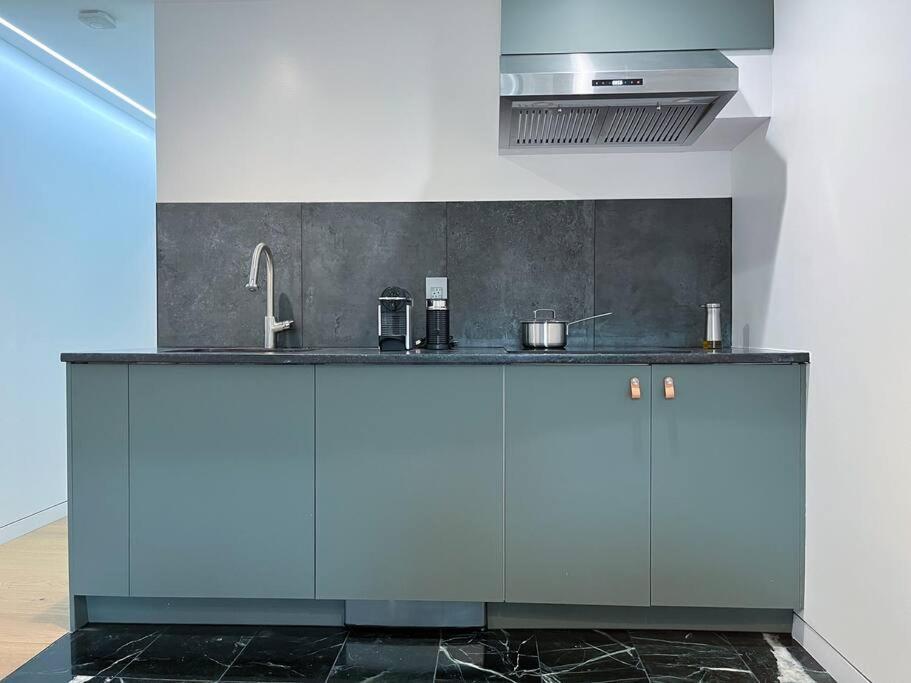 Căn hộ New Beautiful Modern One Bedroom In Brooklyn At Rem-casa *