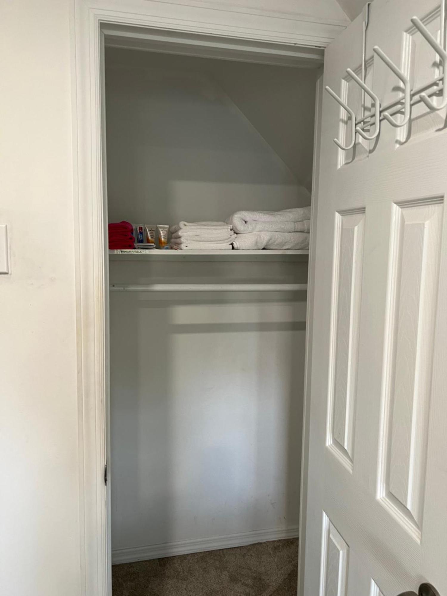 Ở trọ Modern & Cozy In Queens Near Train Station And Buses New York