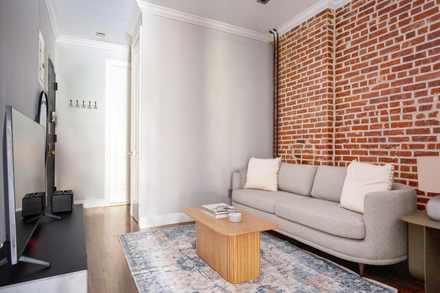 Midtown West 2br W Wd Wine Fridge Nr 1 Train Nyc-909 Apartamento