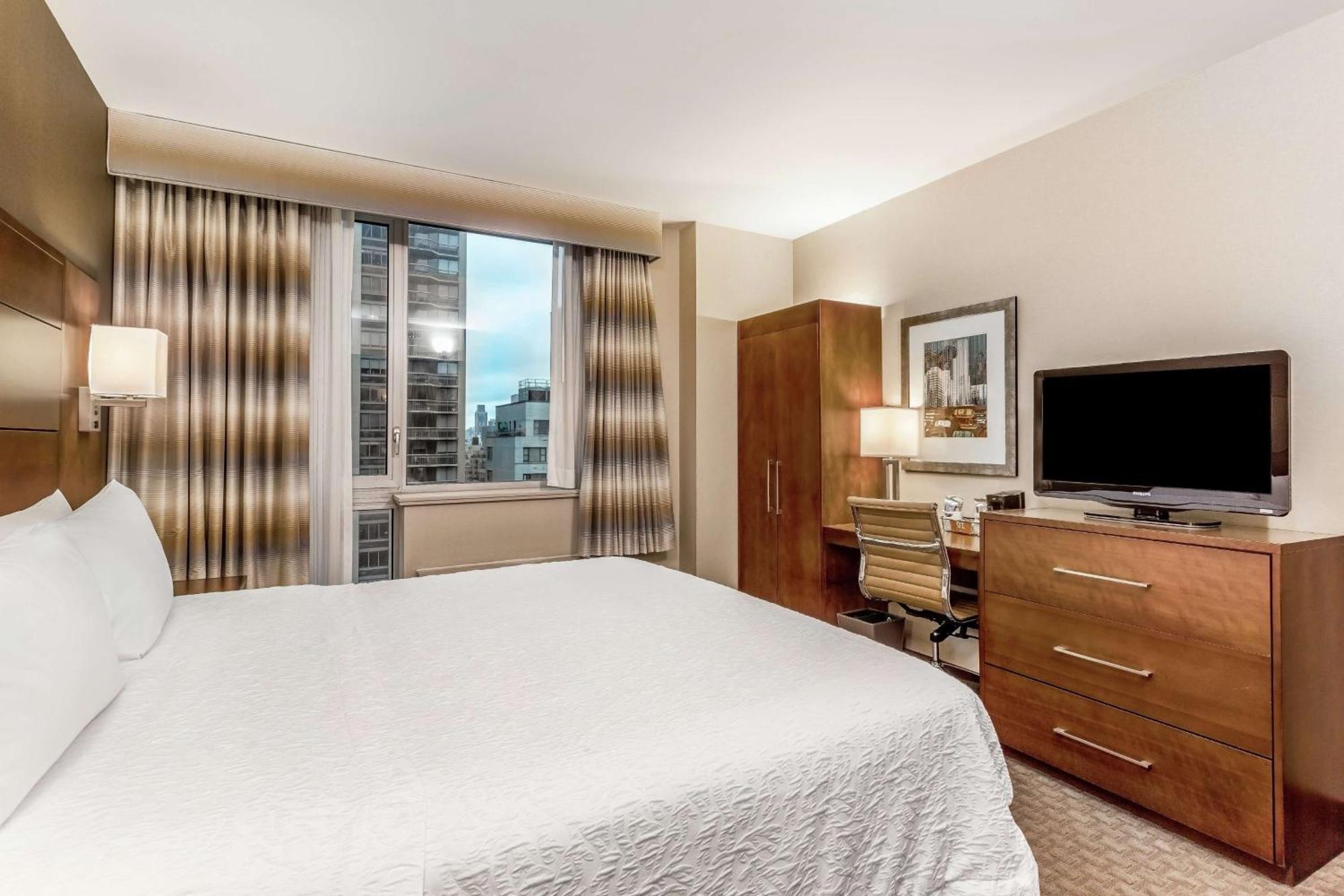 Hampton Manhattan Grand Khách sạn