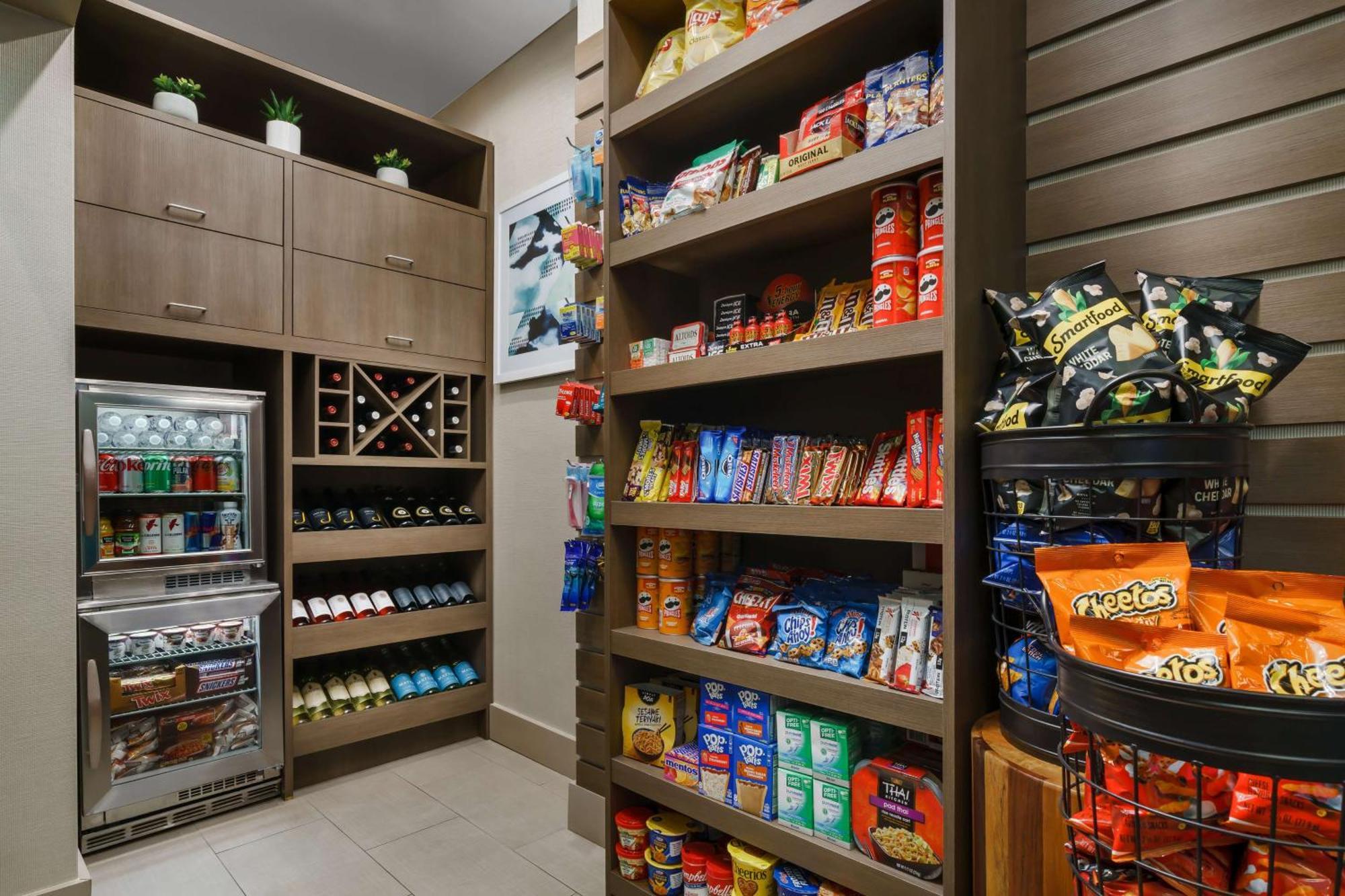 Hilton Garden Times Square North Khách sạn