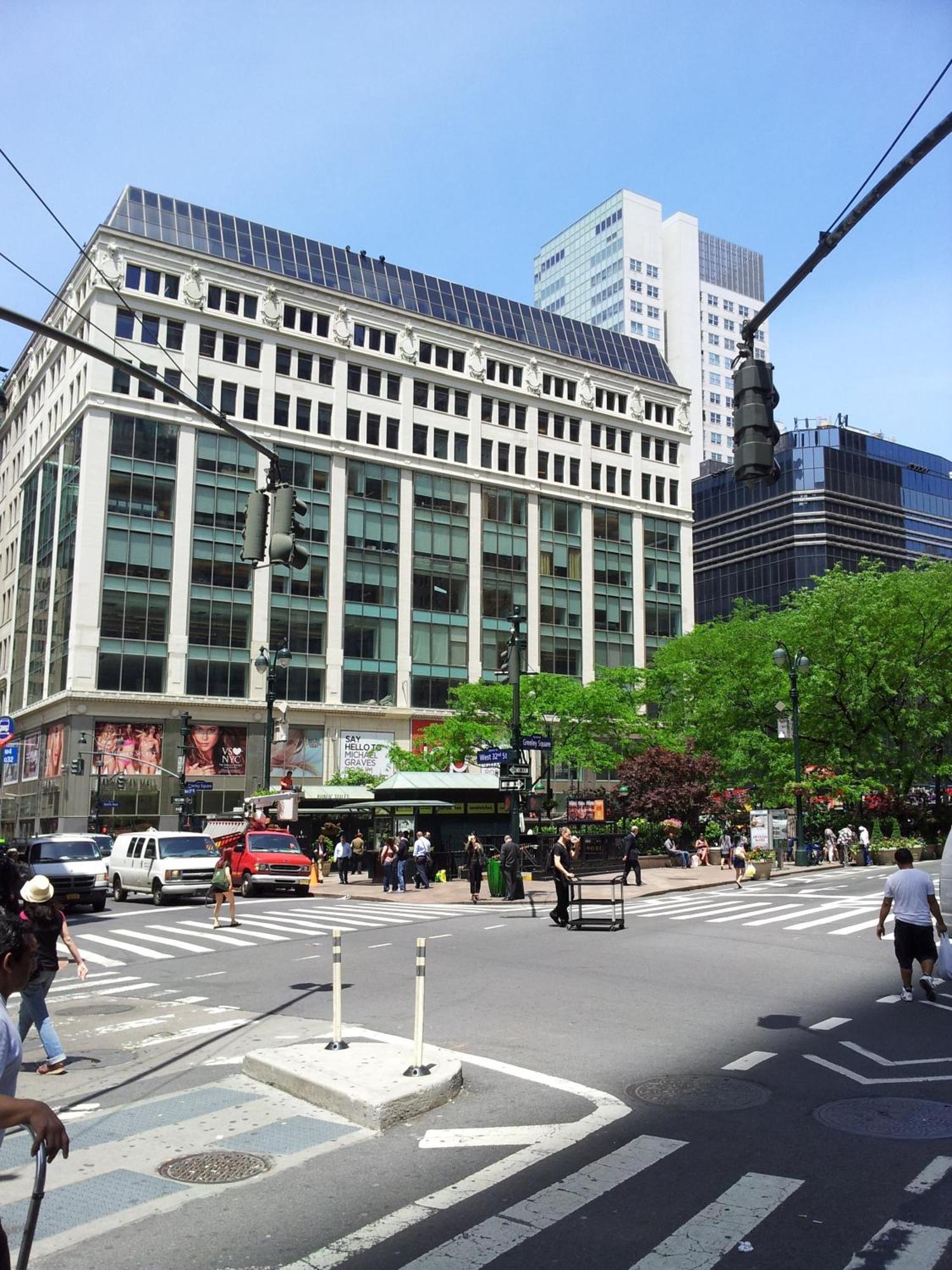 Nestel Nest Family No View * New York
