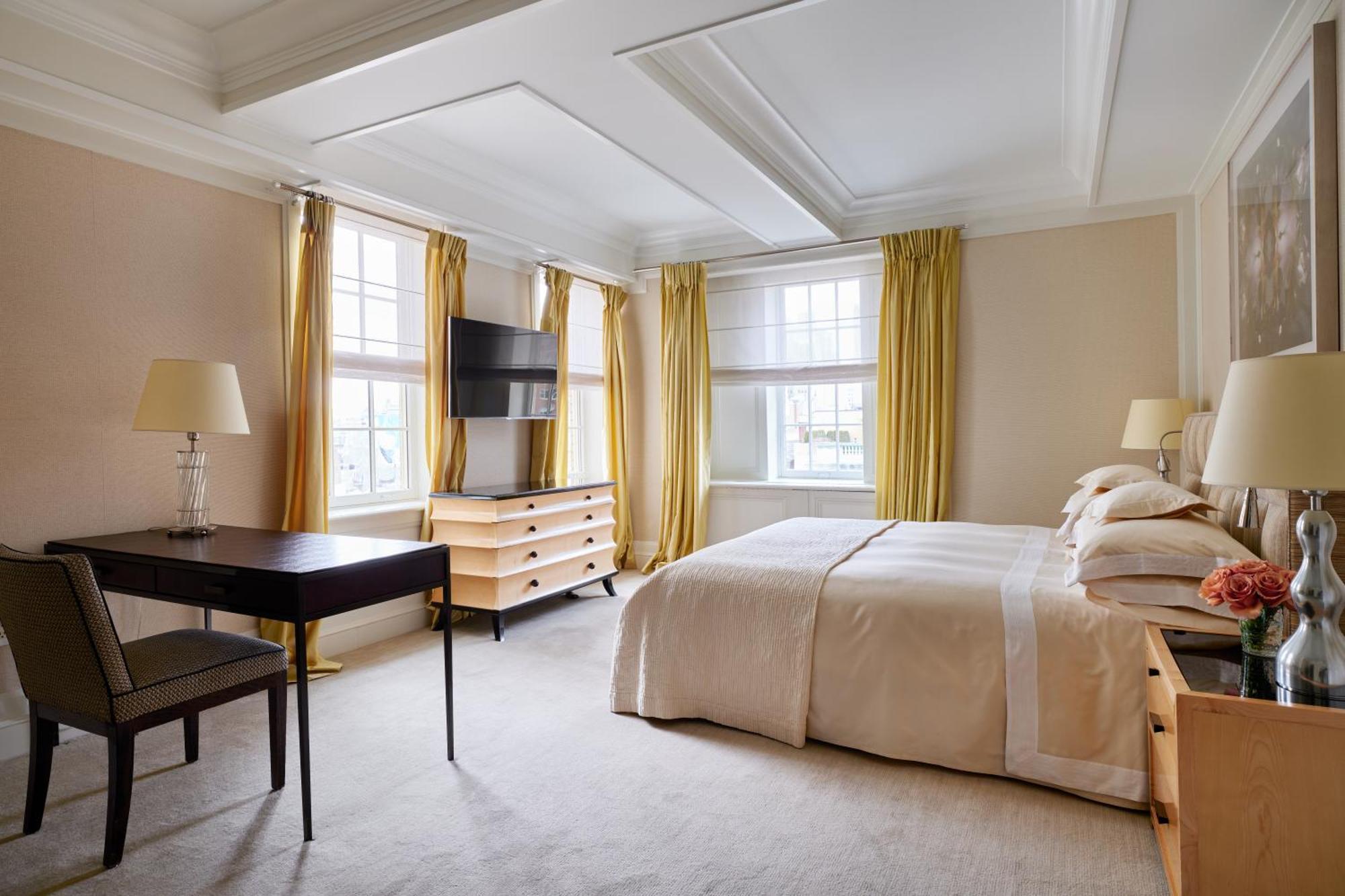 Hotel The 5*