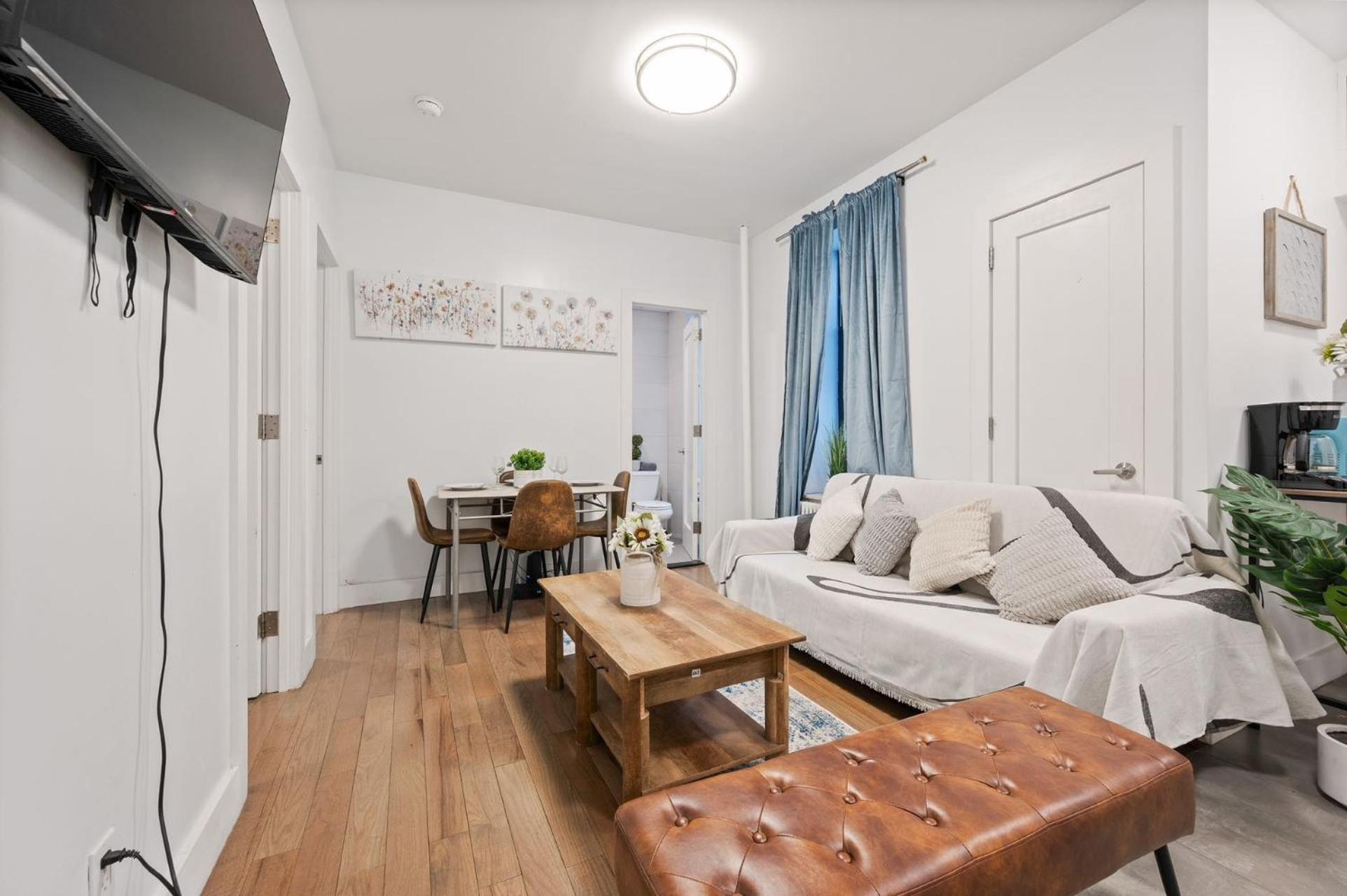Spacious Modern Chinatown 3 Bedrooms New York
