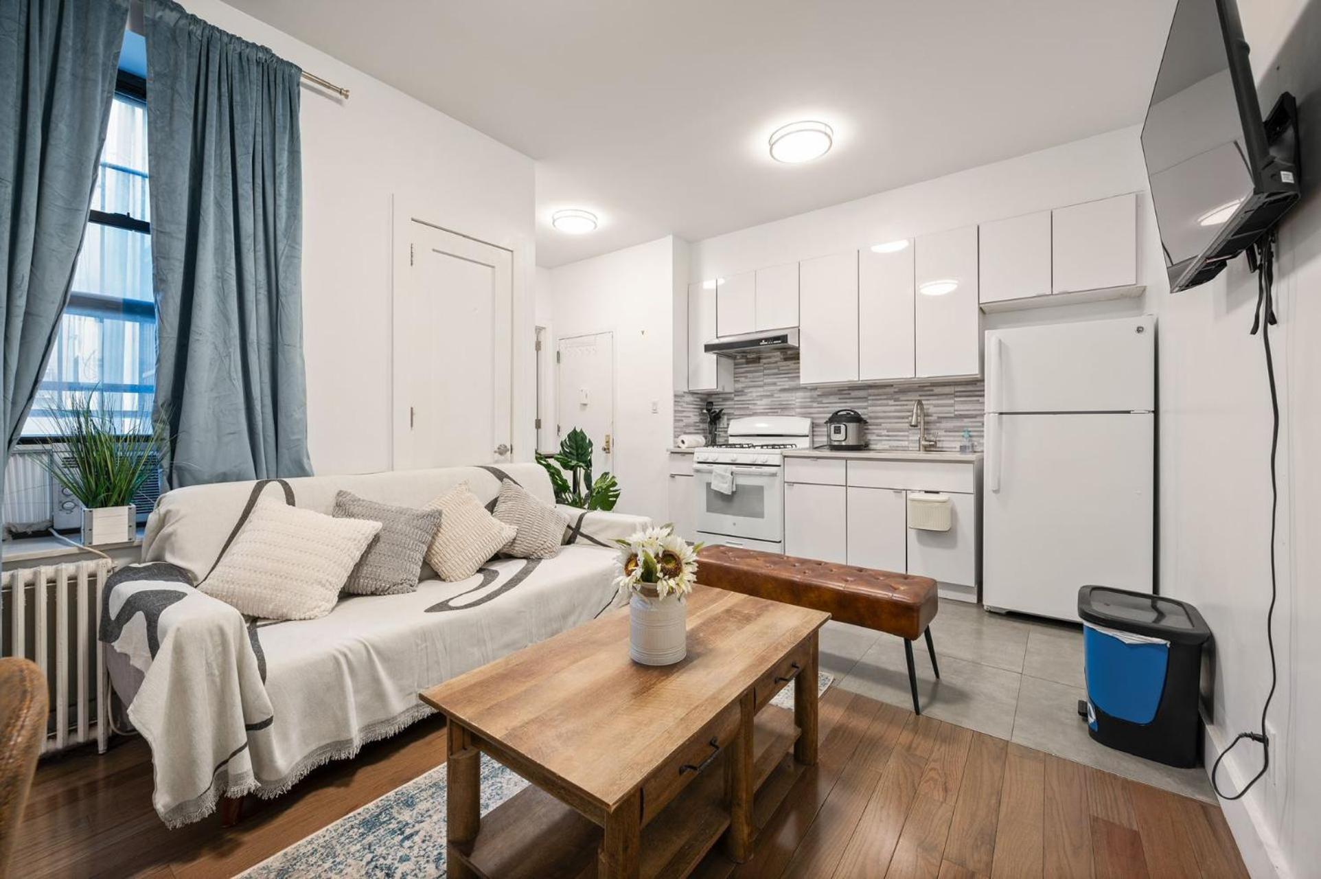 Spacious Modern Chinatown 3 Bedrooms * New York