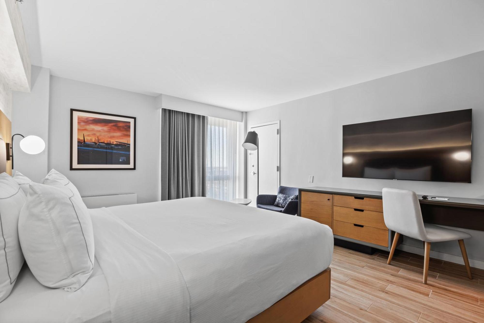 Khách sạn Doubletree By Hilton Jfk Airport 3*