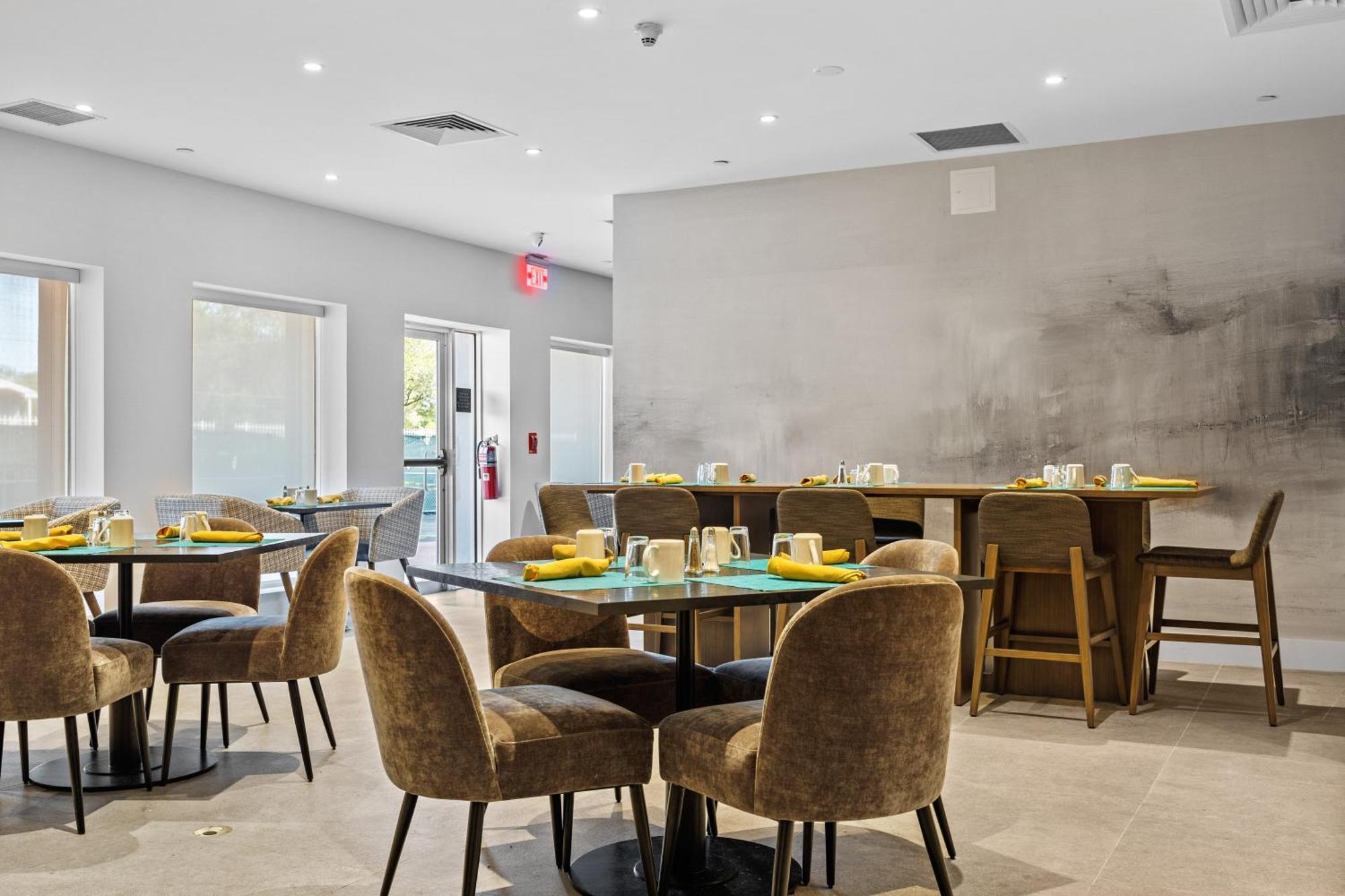 Doubletree By Hilton Jfk Airport Khách sạn 3*