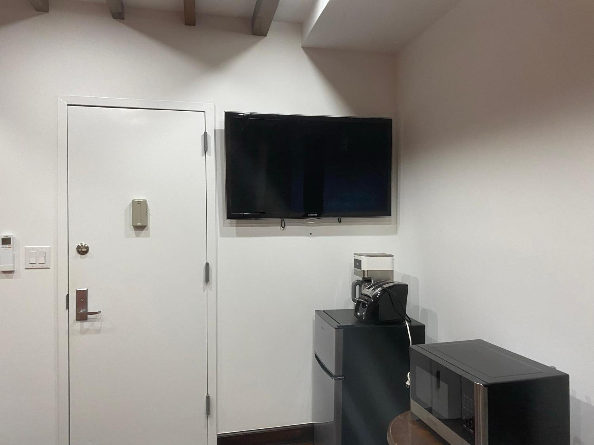 Cozy Bedroom With Bath And Separate Entrance Apartamento Nova York